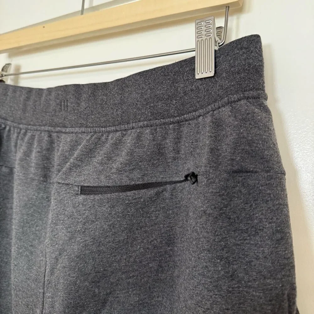 Lululemon Shorts 9.5'' Men Sz L Dark Gray Pull On Drawstring Pockets Gym Running